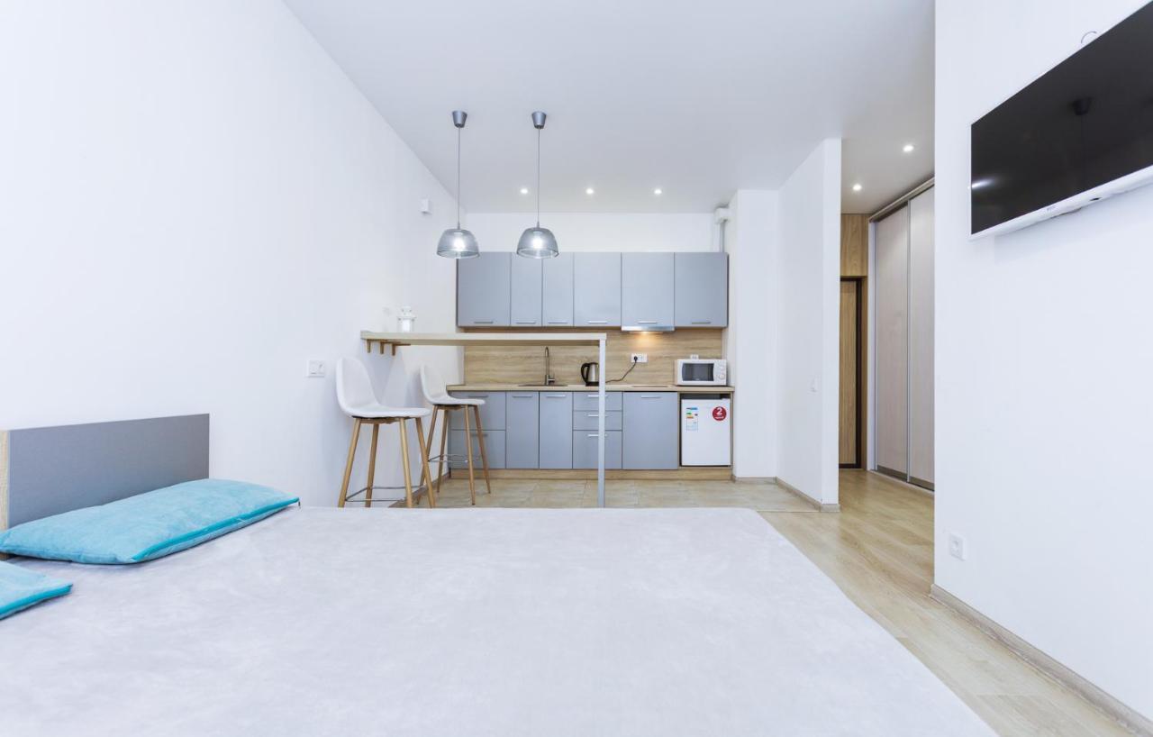 Nyvky Like Home - Studio - Apt 21 Kiev Extérieur photo
